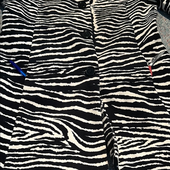 Women's Zebra Print Jacket - Picture 9 of 12